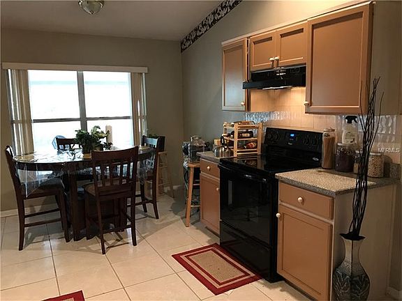 5th image of 15646 Kensington Trl