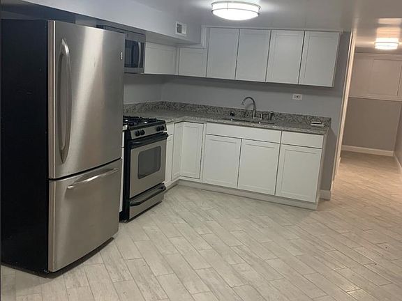 5th image of 6153 S Artesian Ave