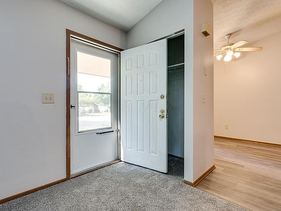 4th image of 5089 Killowen Ct
