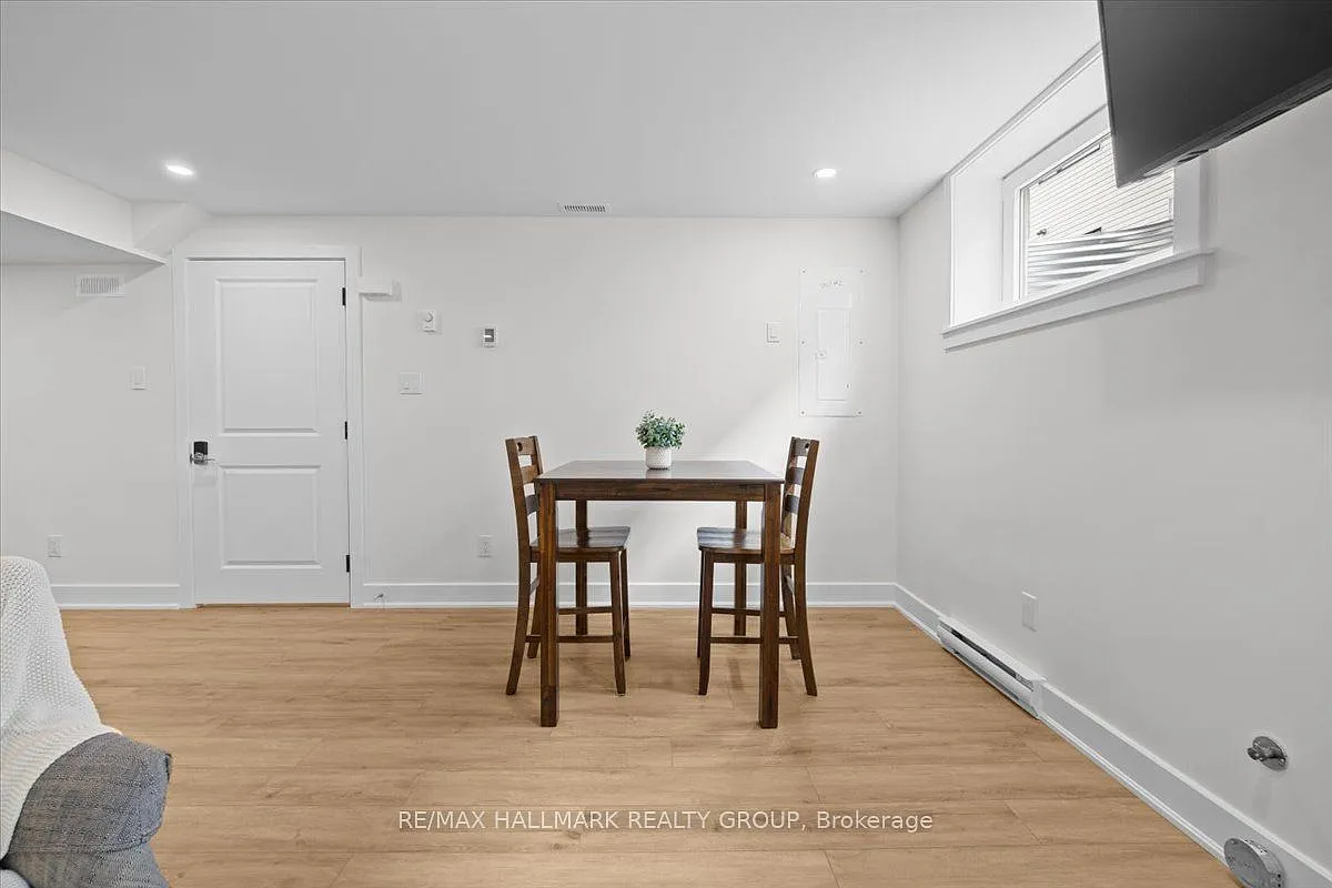 2 bed, $2,000 — Photo 4