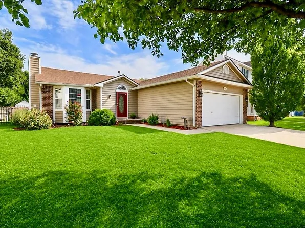 9415 E Carson St, Wichita, KS 67210