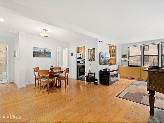 2nd image of 241 E 76th St #5FG