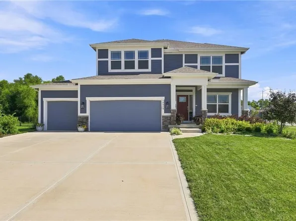 18910 W 189th St, Spring Hill, KS 66083