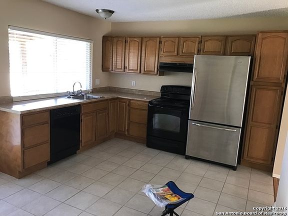 3rd image of 7307 Saddlewood St
