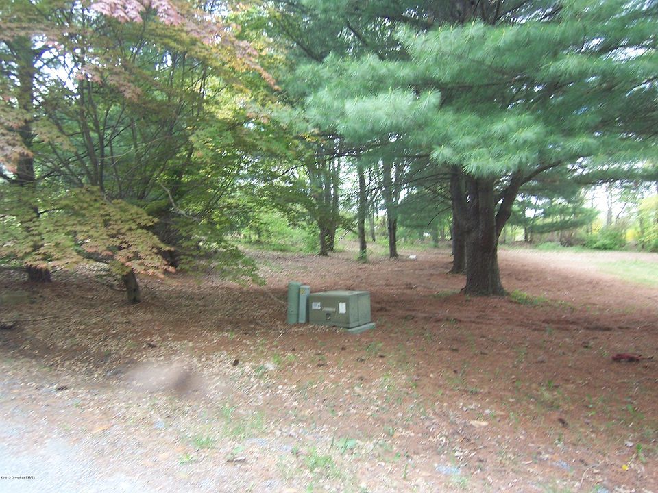 2nd image of 26 Jean Dr