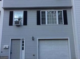 3 School House Rd, Princeton, MA 01541