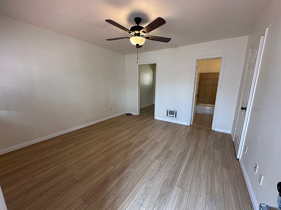 2nd image of 4730 W Point Loma Blvd APT 7