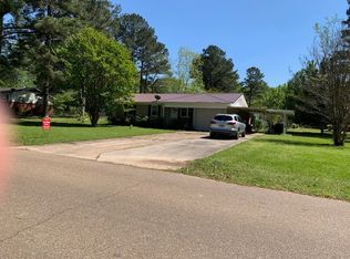 204 E Willis Ave, Monticello, AR 71655