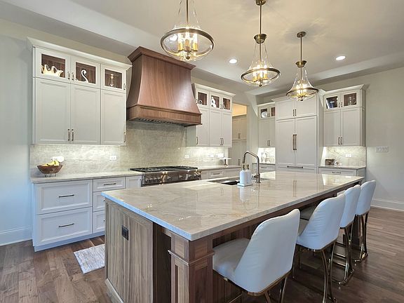 4th image of 7820 W San Marco Ct