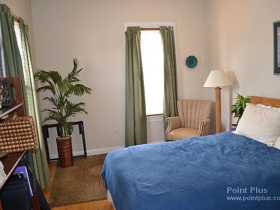 5th image of 250 Somerville Ave #Two
