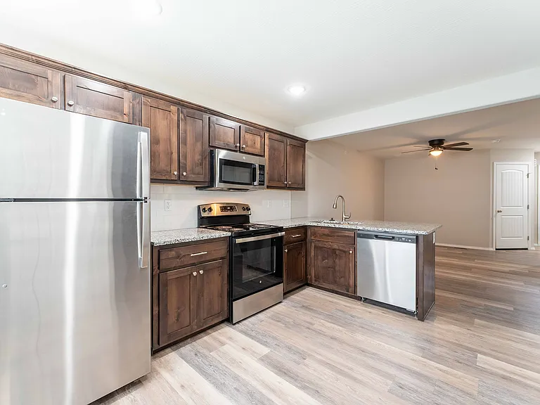 Oakwood Heights Townhomes — Photo 71