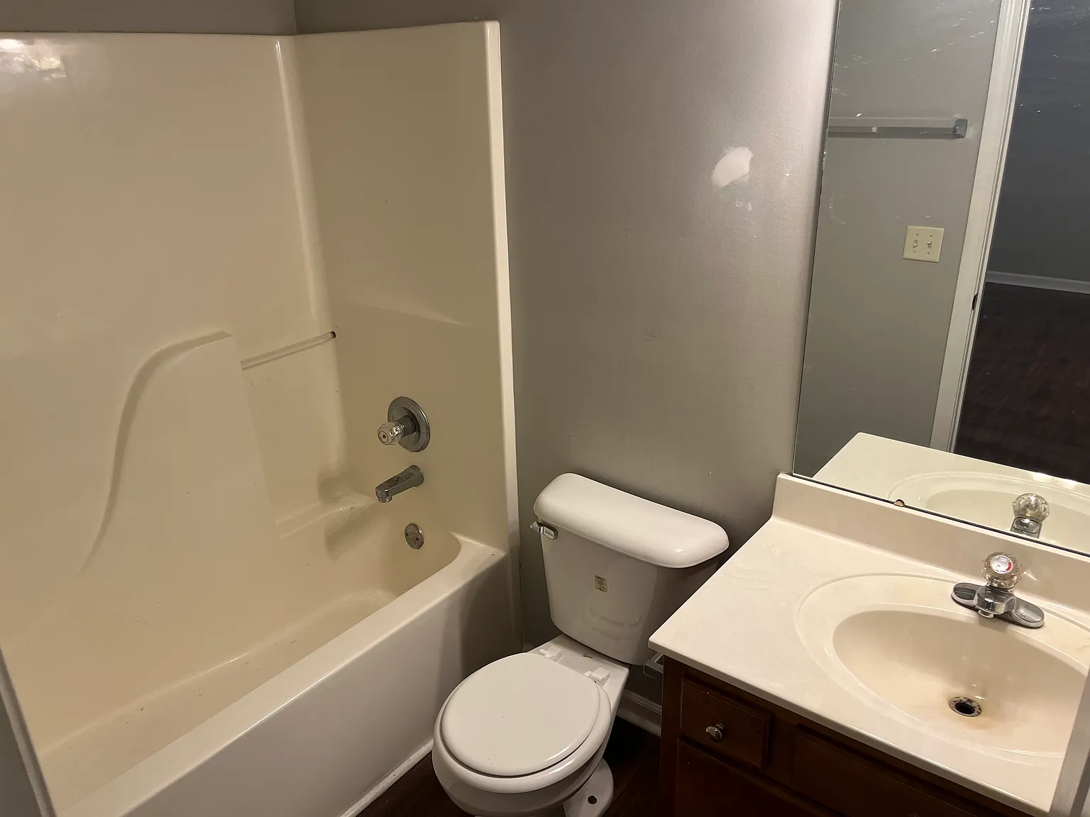 2 bed, 2.5 bath, 1080 sqft, $1,445 — Photo 4