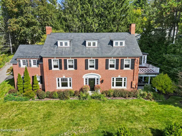 5 Crofut St, Pittsfield, MA 01201