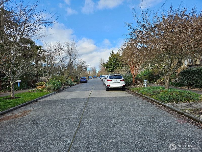 2nd image of 5912 45th Avenue SW