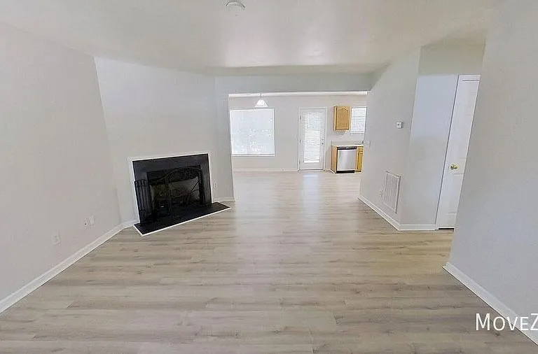 1205 Ricochet Dr — Photo 9