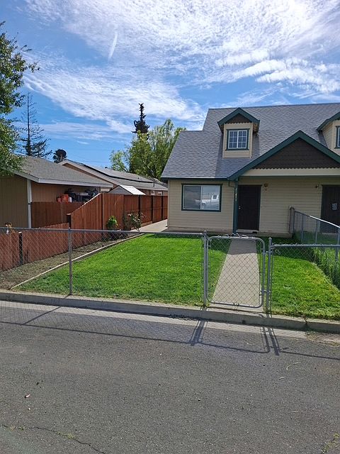 1st image of 26873 Woodland Ave #26873