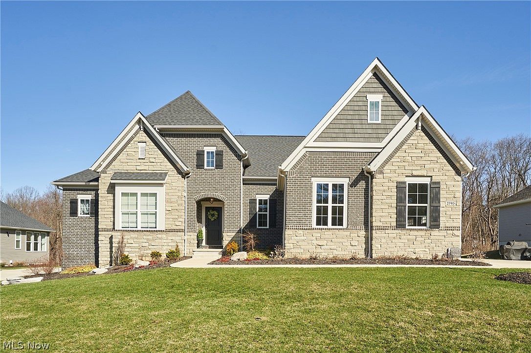 A.Yページ 2793 Galway Dr, Brunswick, OH 44212 | Zillow