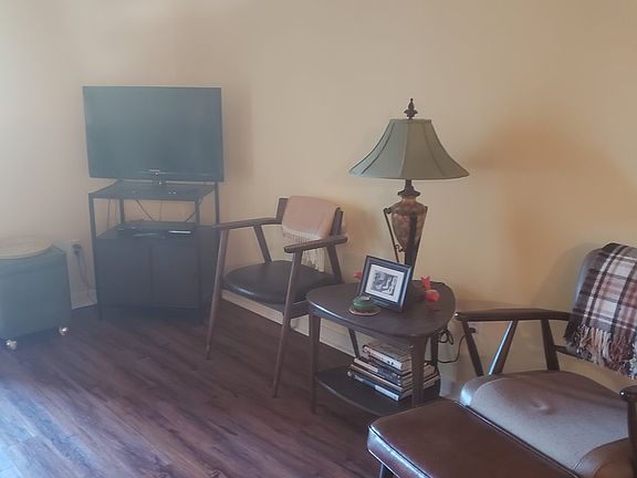 3rd image of 14019 NE 20th Ave APT 22