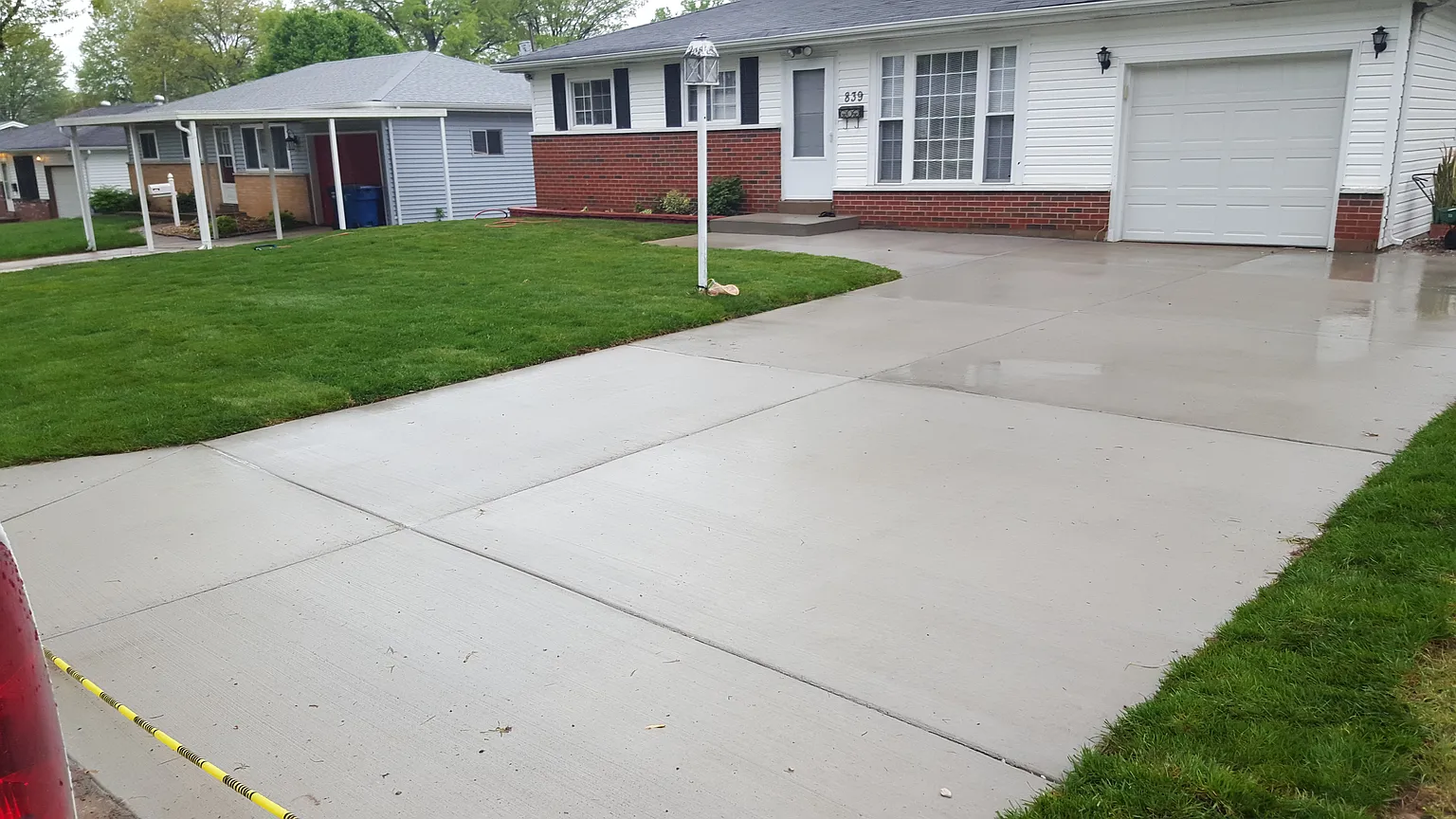 839 Cormar Dr photo 1