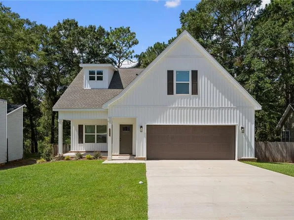 3220 Autumn Ridge Dr W, Mobile, AL 36695