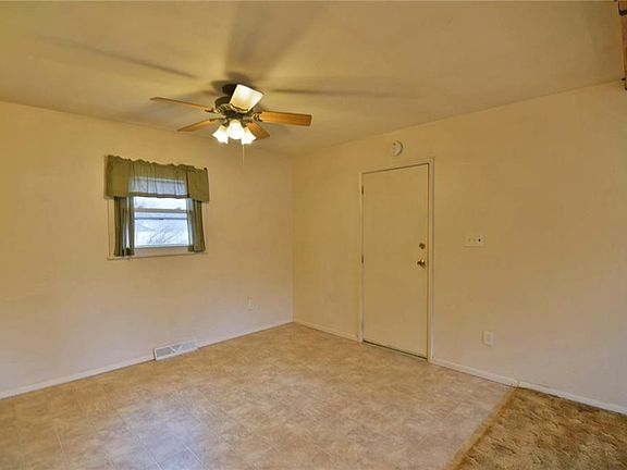 4th image of 4 Bonnie Ave