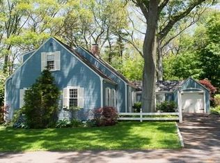 41 Lewis Rd, Swampscott, MA 01907