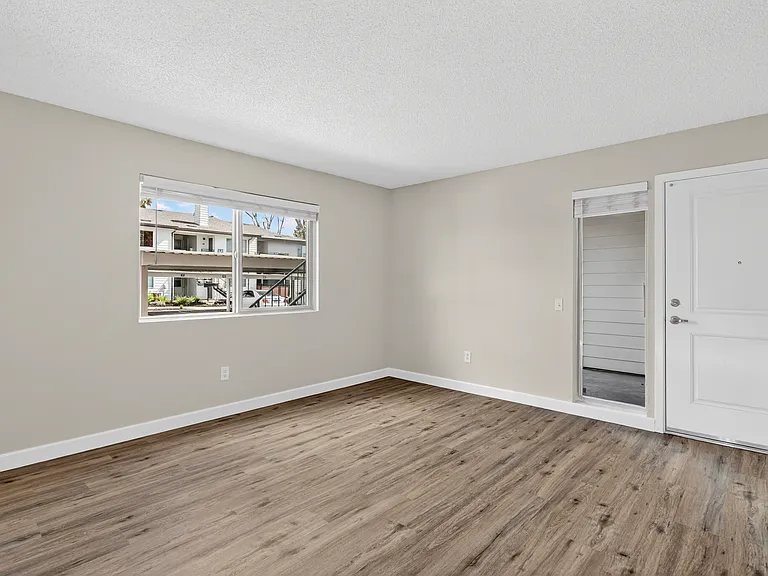 Spring Meadows Apartments — Photo 20