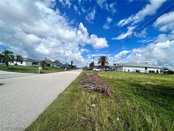 4th image of 909 SW 11th Ct