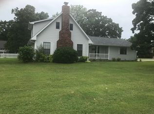 300 Turf Ln, Carl Junction, MO 64834