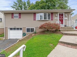 25 Ocean Blvd, Keyport, NJ 07735