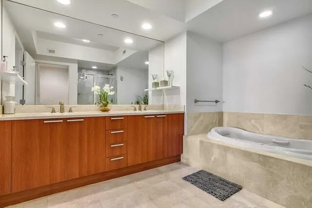 2650 Lake Shore Dr #2203 — Photo 15