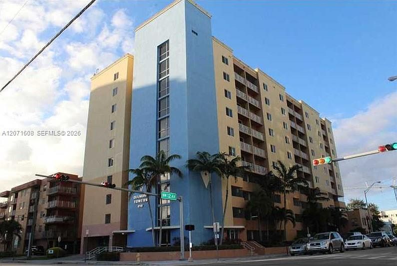 1st image of 218 NW 12th Ave APT 802