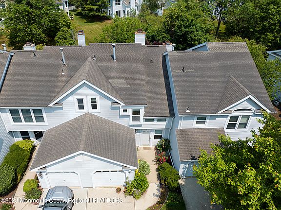 3rd image of 150 Stults Lane #150
