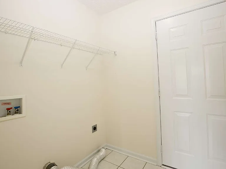 106 Harvest Ln — Photo 27