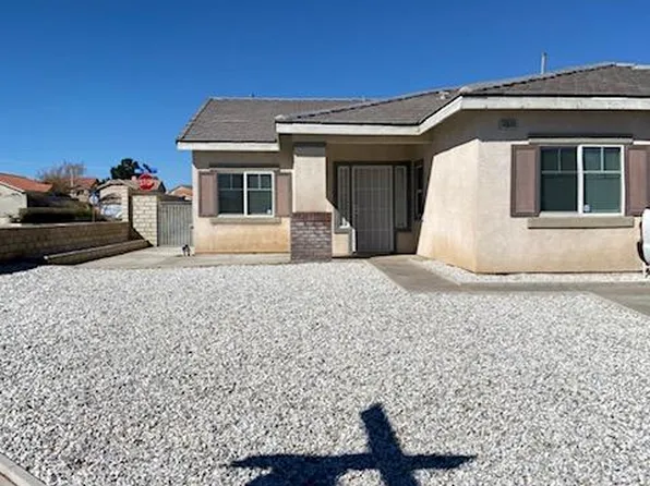 14840 Cheyenne Pl, Victorville, CA 92394