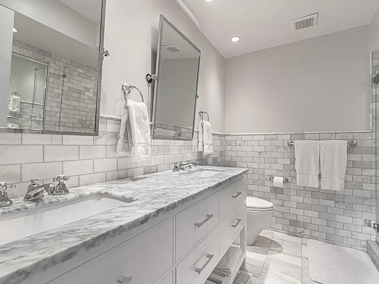 180 Turn Of River Rd #11D — Photo 16