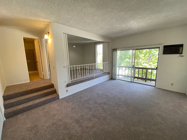 11425 Rochester Ave #21 — Photo 2