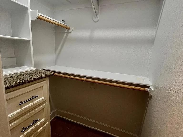 312 Mission Ln — Photo 10