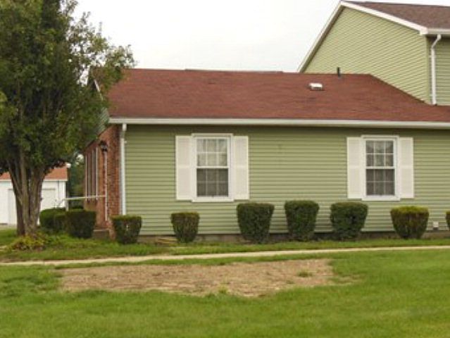 1st image of 404 Heritage Cir