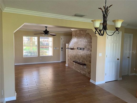 2nd image of 2914 Mojave Oak Dr