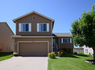 18829 P St, Omaha, NE 68135
