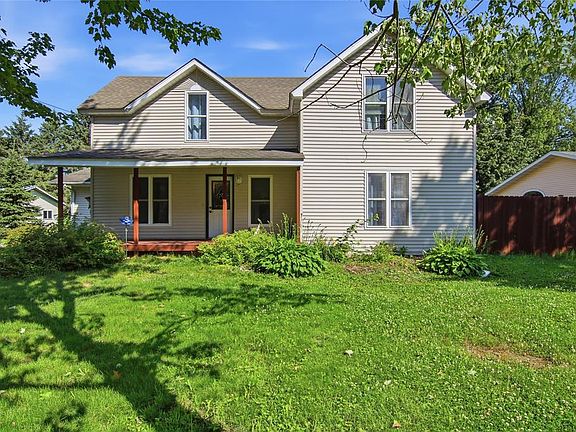 3rd image of 314 W Yellow Street