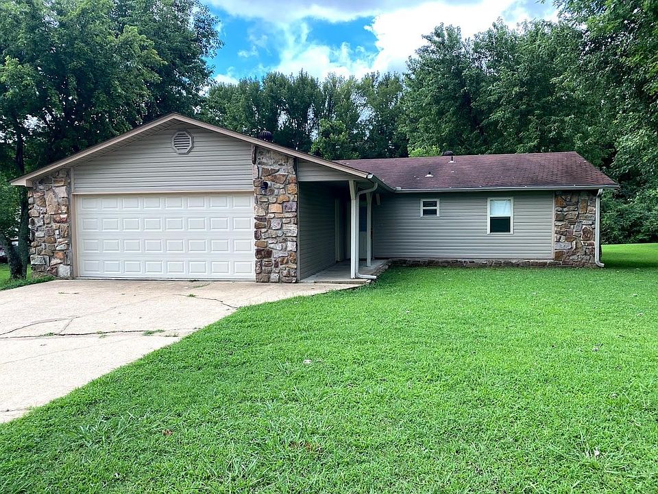 1st image of 103 Winterwood Dr