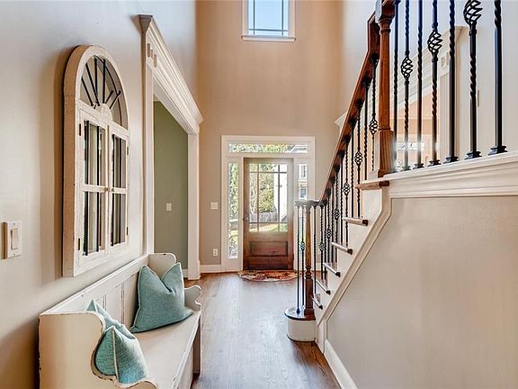 4th image of 458 Cooper Woods Ct SE