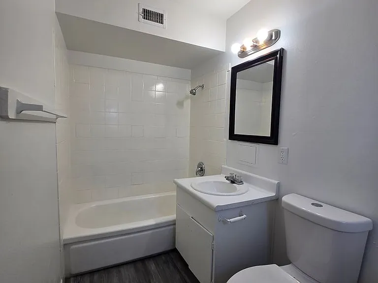 2937 Stewart Ave — Photo 11