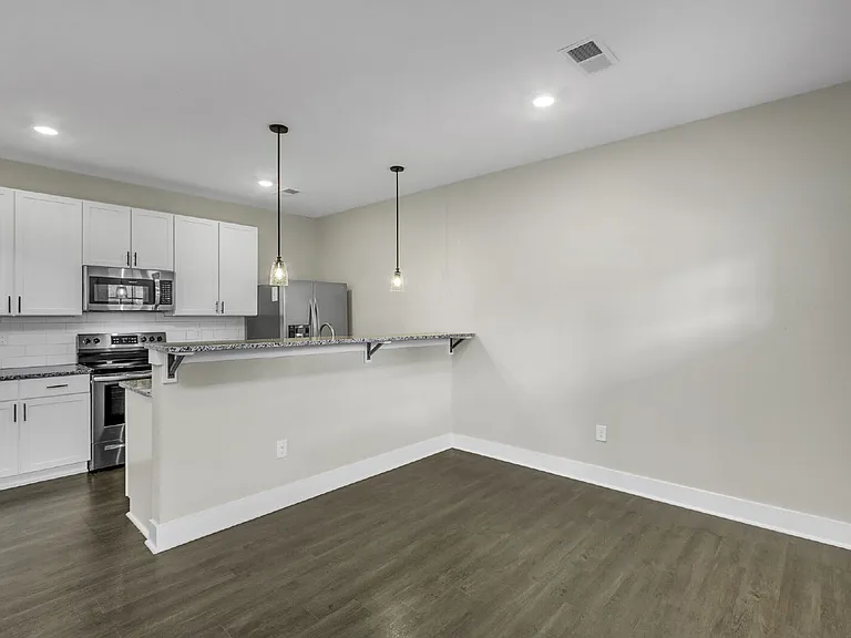 148 Cox St — Photo 10