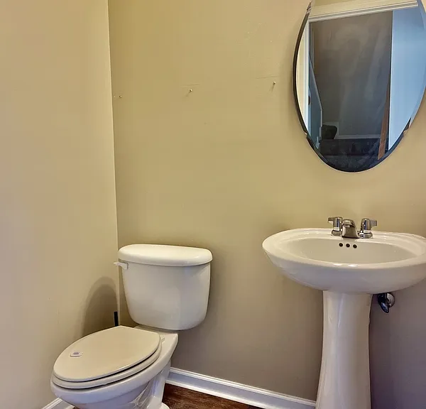 2408 Michael Dr — Photo 8