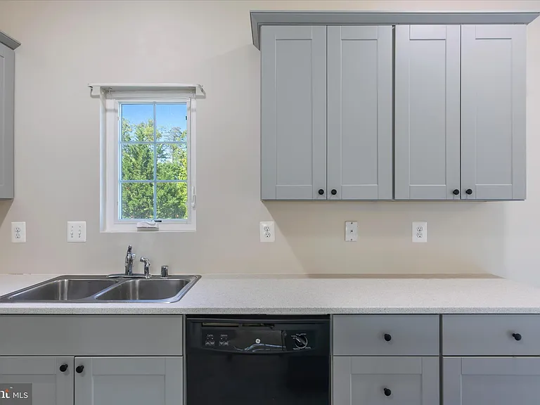 11696 Palm Desert Pl — Photo 20