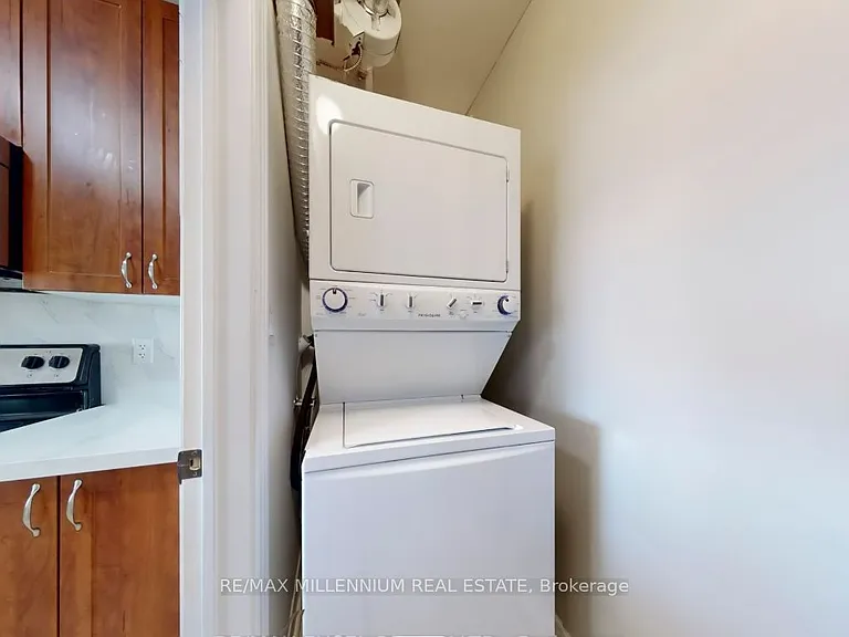 7400 Markham Rd #618 — Photo 17