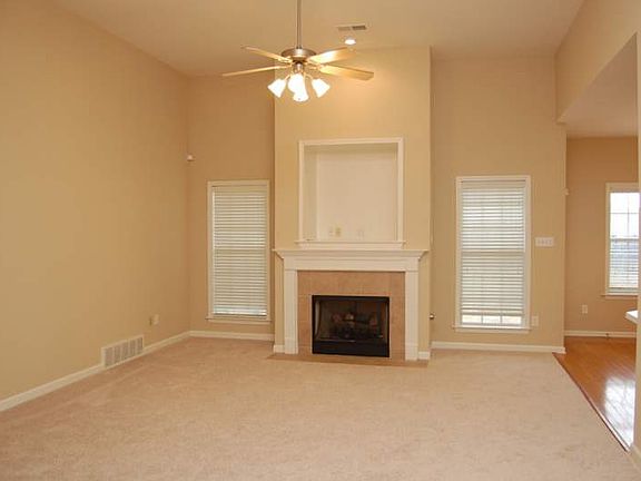 2nd image of 952 Misty Birch Ln